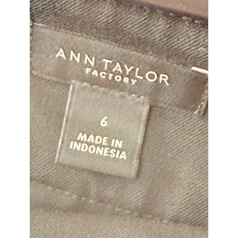 Ann Taylor Black Women Straight Pants-Size 6 - Picture 4 of 13